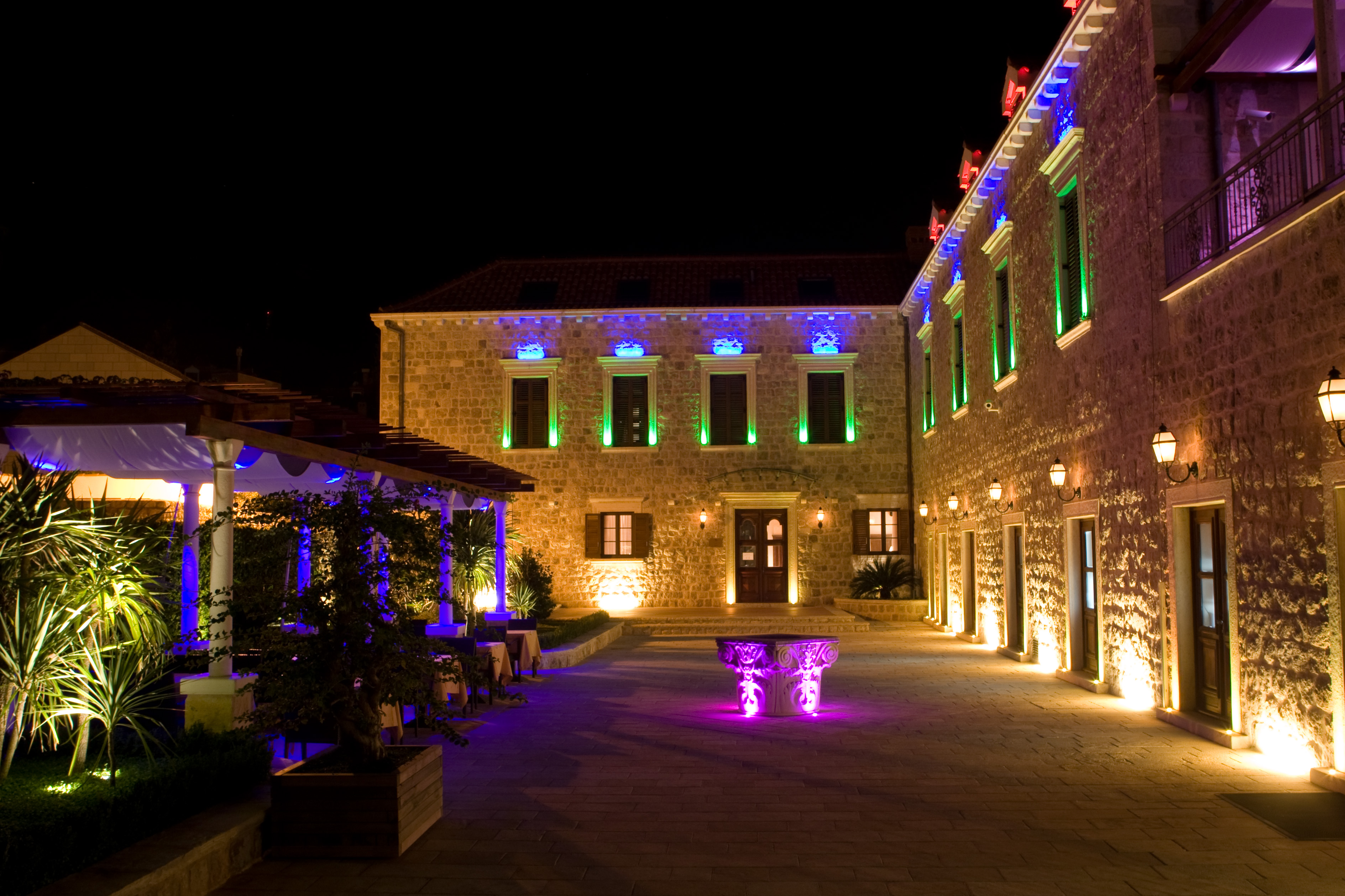 9 - Kazbek by night